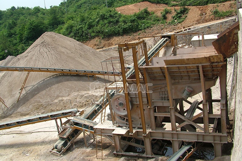  250tph stationary crushing and screening plant in China