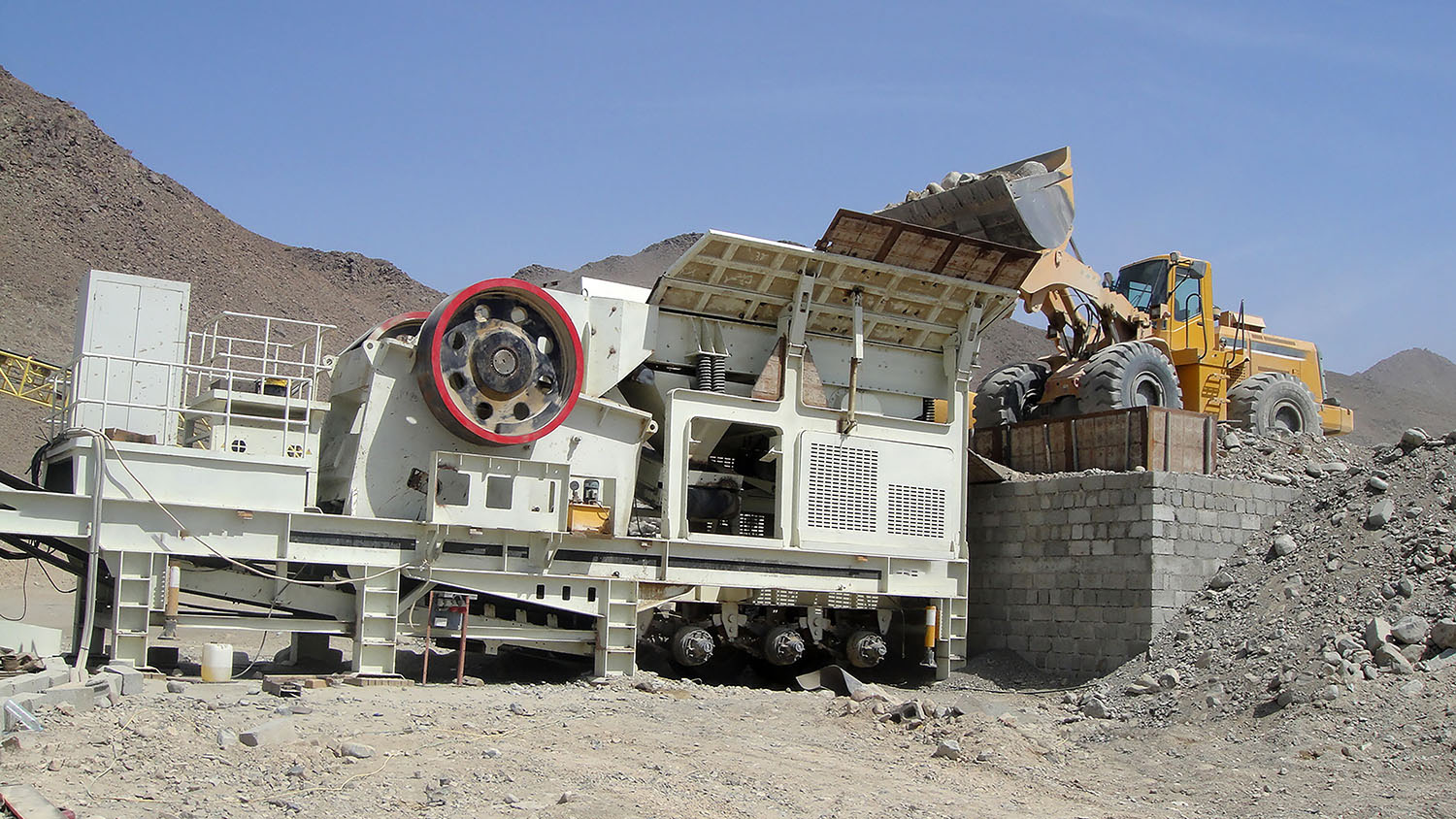 1. Choose the Crushing Route by Material